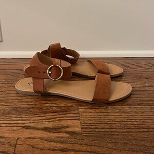 Qupid Women's Flat Sandal Brown